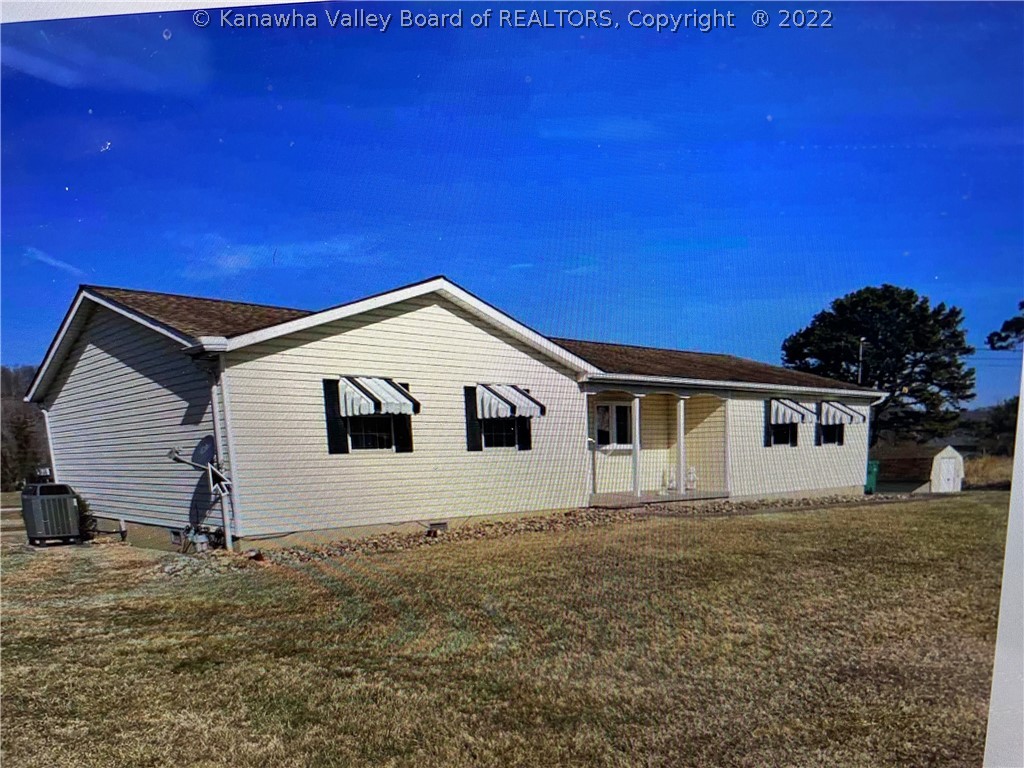450 Winfield Avenue Winfield, WV 25213 - Photo 2 of 9 Gallery Image 2