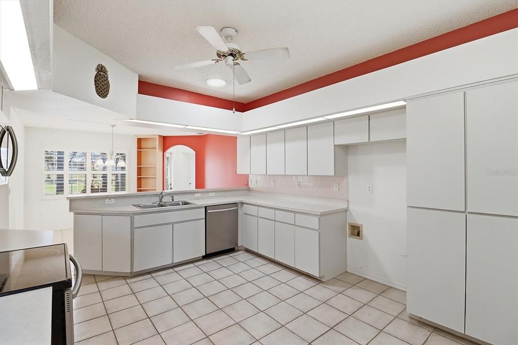 9240 Butler Boulevard Weeki Wachee, FL 34613 - Photo 18 of 47