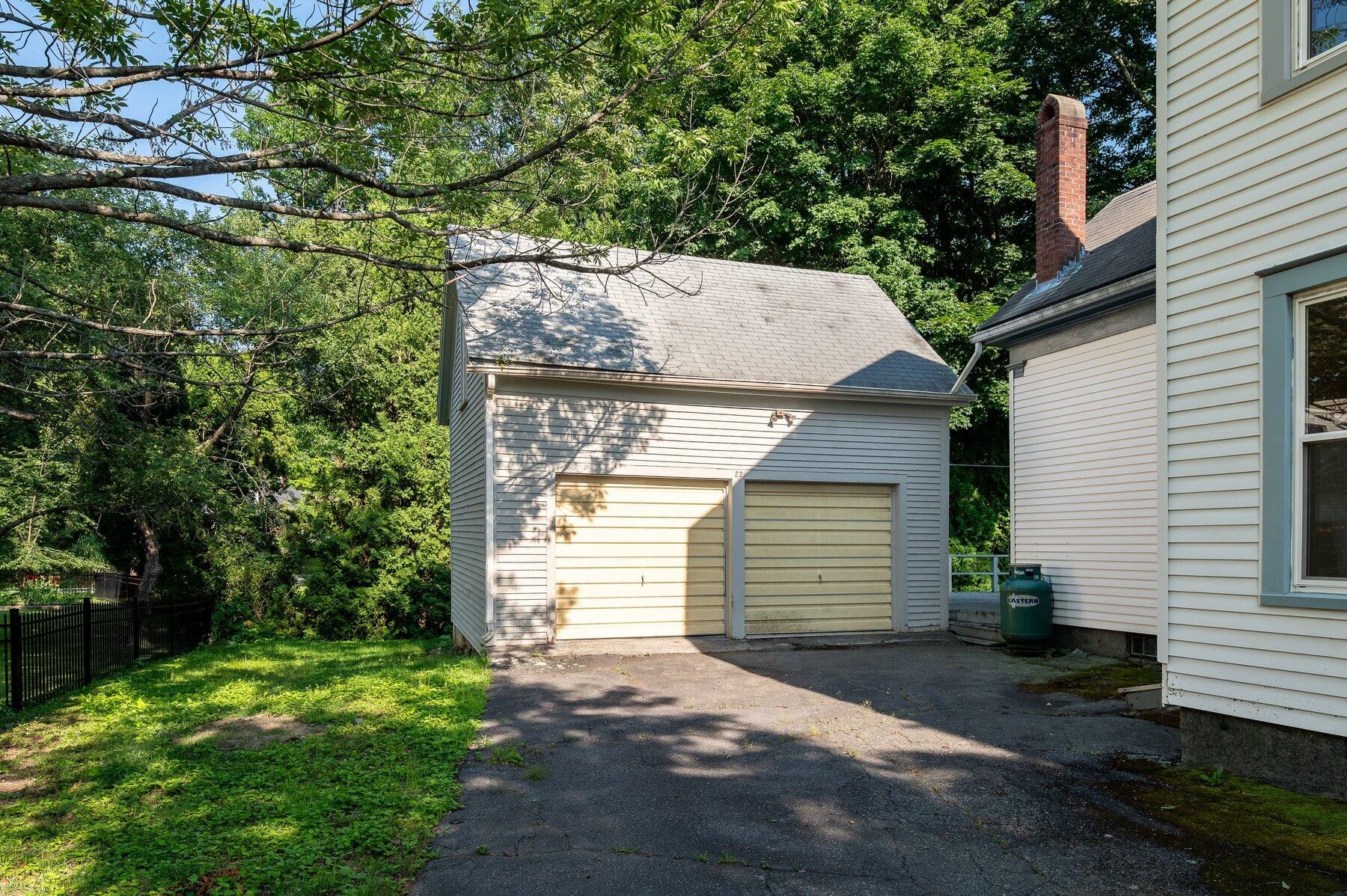 22 Rogers Road Kittery, ME 03904 - Photo 29 of 37 2 Car Garage