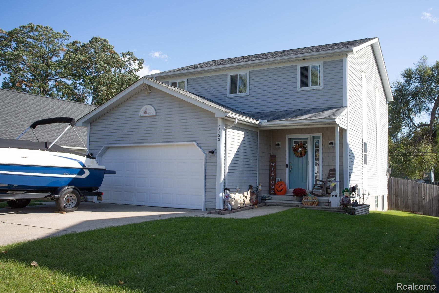 3933 Elmhurst Road Waterford, MI 48328 - Photo 1 of 35 20191013-IMG_3183LR2019.1800