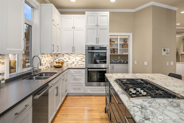 $3,250,000 | 2507 Westmont Way West, Seattle, WA 98199