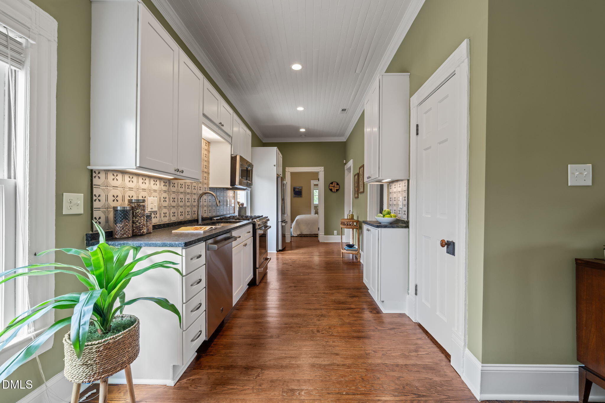 1007 North Roxboro Street Durham, NC 27701 - Photo 10 of 41 9 Entrance