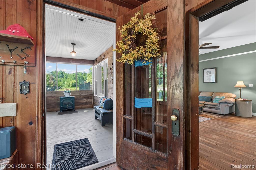 9455 Andersonville Road Clarkston, MI 48346 - Photo 8 of 80