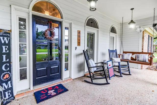 $2,500 | 8812 Old Walnut Road, Ocean Springs, MS 39564