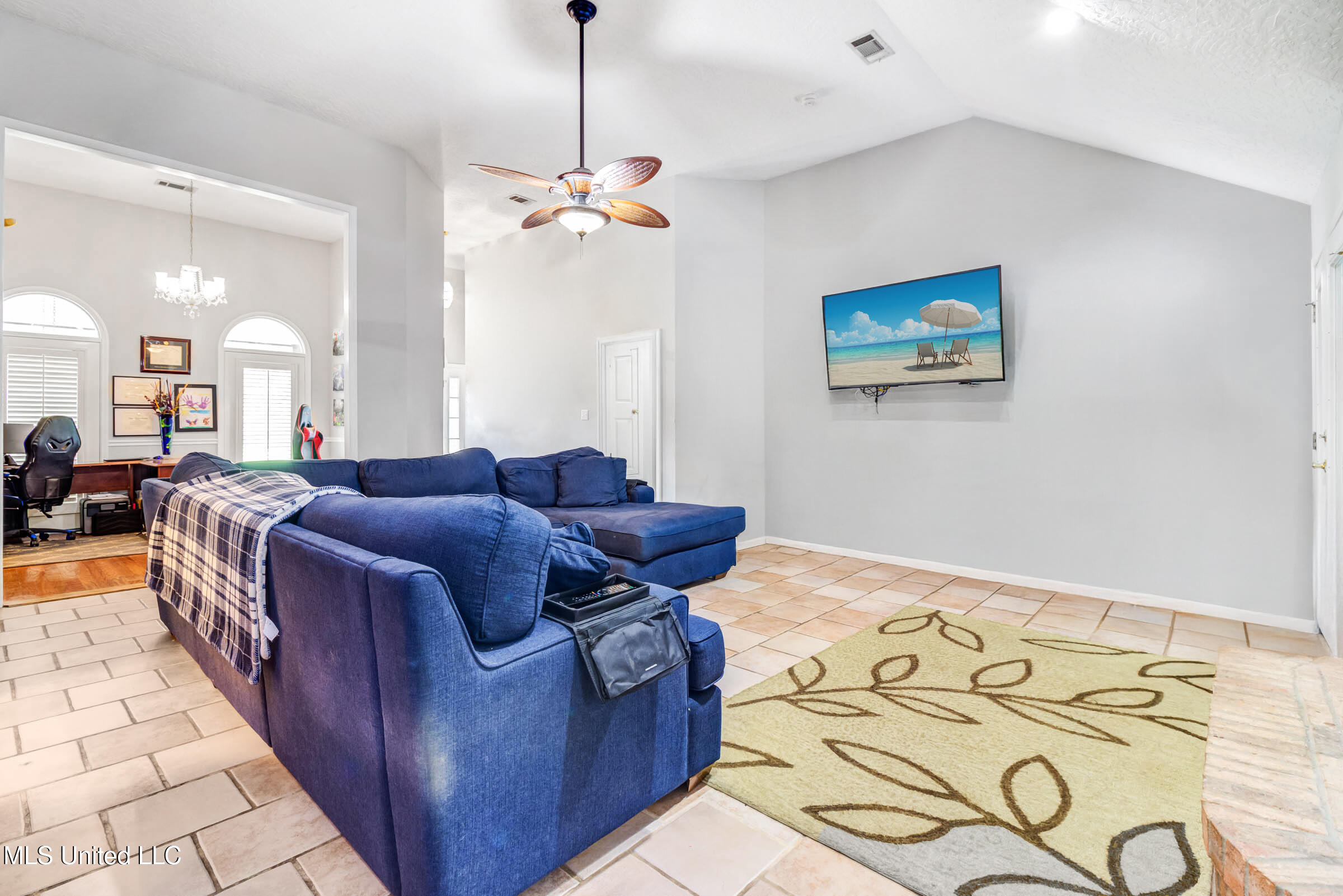 8812 Old Walnut Road Ocean Springs, MS 39564 - Photo 3 of 36 3