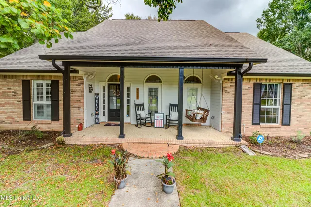 $2,500 | 8812 Old Walnut Road, Ocean Springs, MS 39564