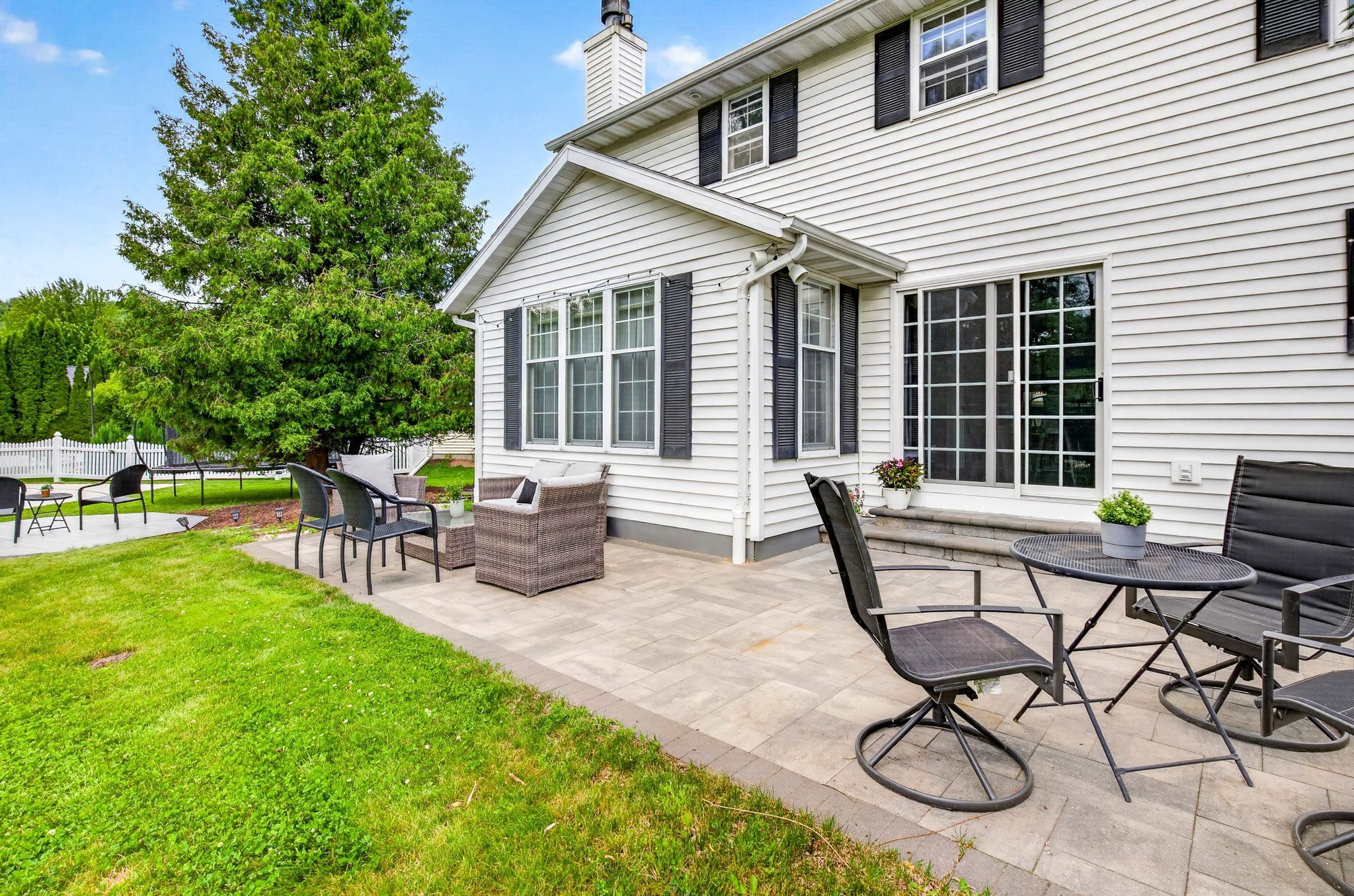 27 Lamplighter Court Appleton, WI 54914 - Photo 5 of 54