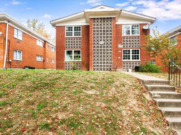 $900 | 1638 Crest Hill Avenue, Unit 3, Cincinnati, OH 45237