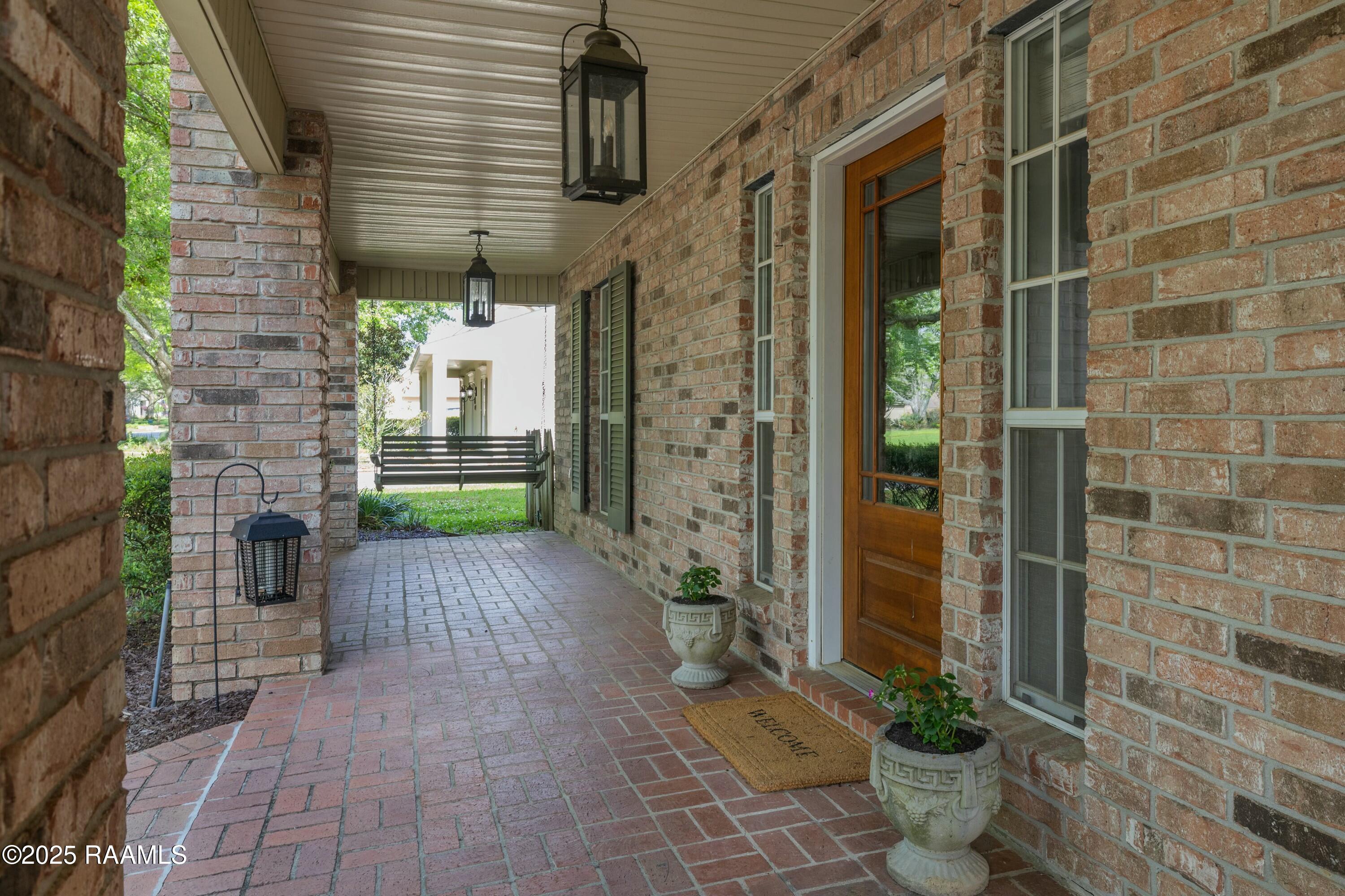 210 Old Settlement Road Lafayette, LA 70508 - Photo 3 of 31 Front Porch