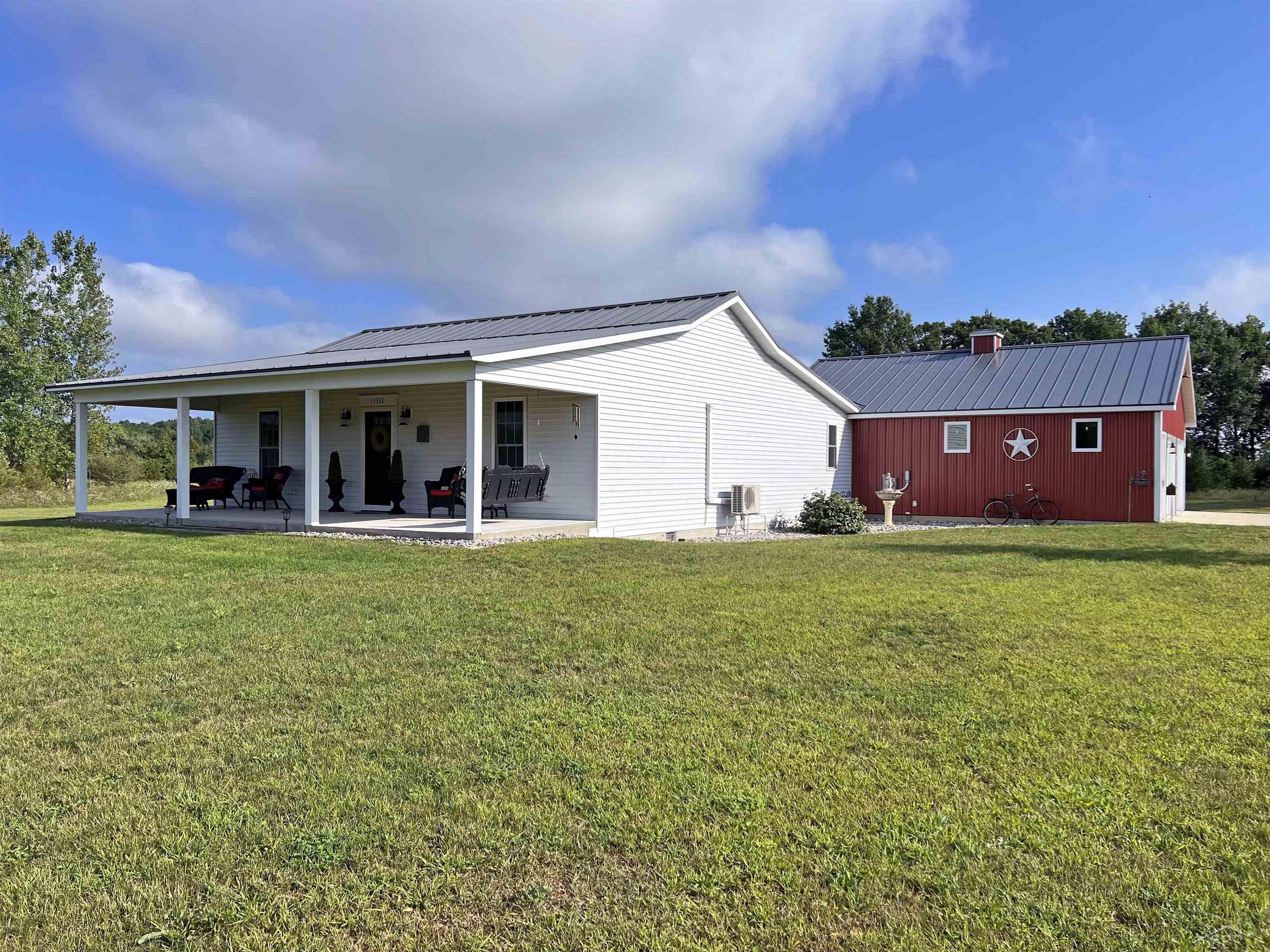 13332 Gary Road Chesaning, MI 48616 - Photo 1 of 28