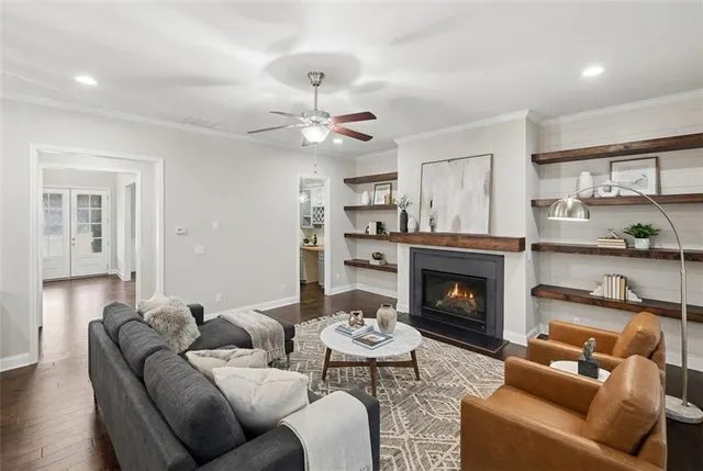 $669,900 | 512 Edgewater Drive, Canton, GA 30115