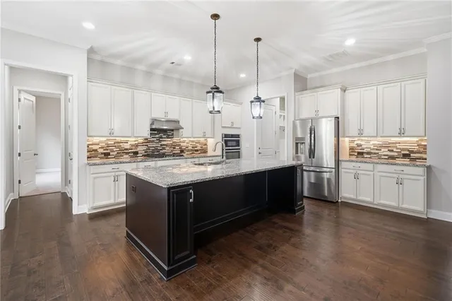 $669,900 | 512 Edgewater Drive, Canton, GA 30115