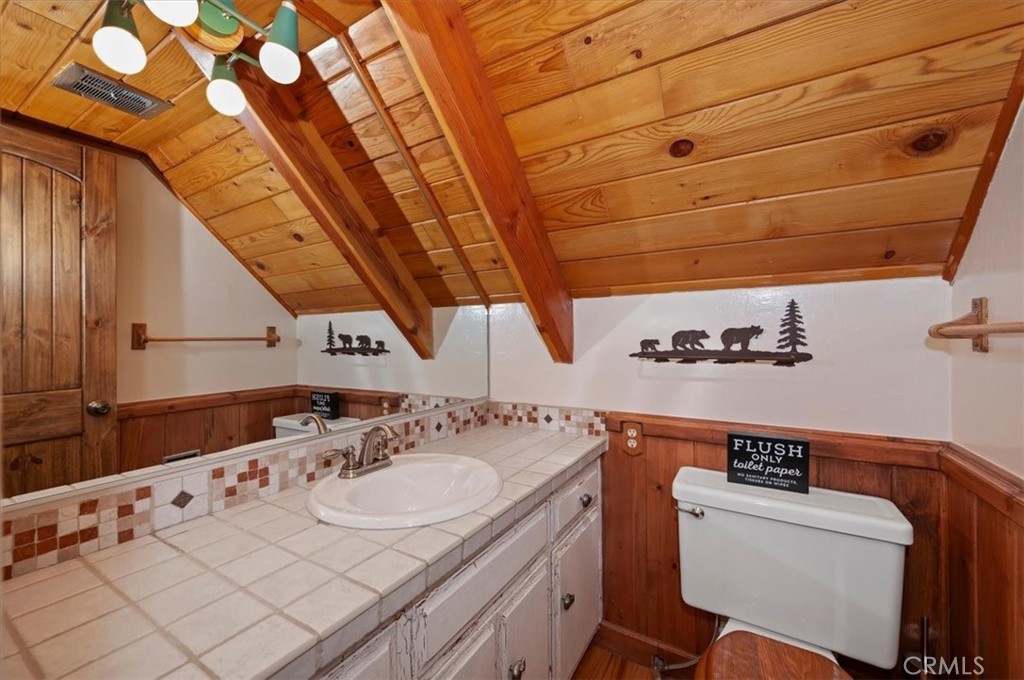 349 Castle Gate Road Lake Arrowhead, CA 92352 - Photo 39 of 77