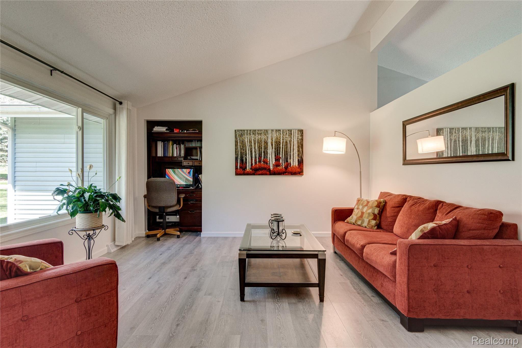 16355 Whitaker Road Linden, MI 48451 - Photo 2 of 31 Interiors (4 of 40).jpg