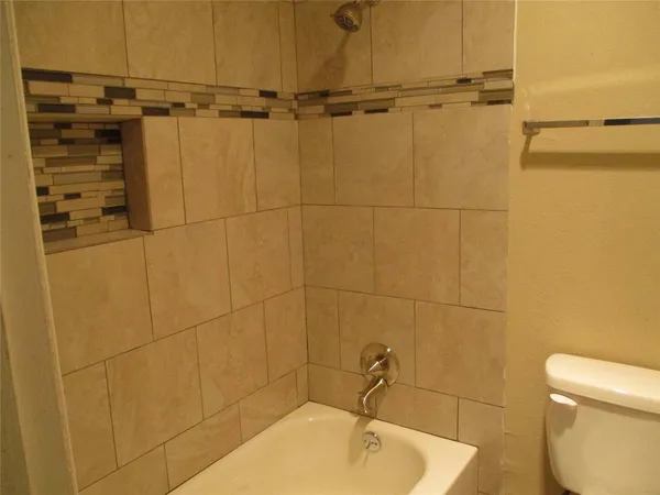 $1,650 | 5506 Deep Forest Drive, Houston, TX 77092