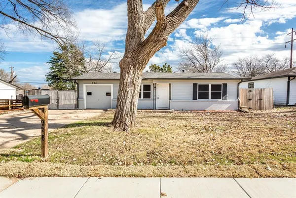 $1,800 | 926 Powell Road, Mesquite, TX 75149