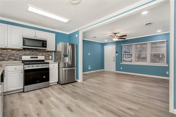 $1,800 | 926 Powell Road, Mesquite, TX 75149