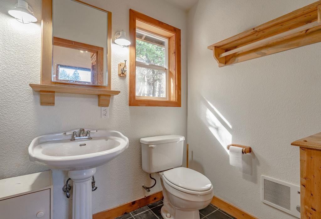 1771 Diamond Mountain Road Greenville, CA 95947 - Photo 16 of 31