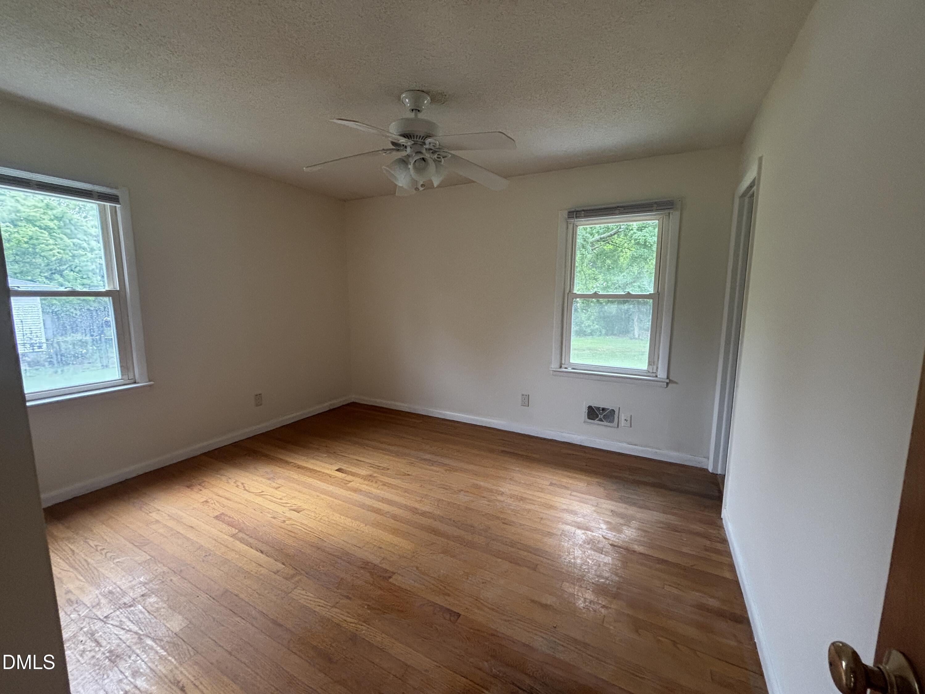 3609 Melrose Drive Raleigh, NC 27604 - Photo 40 of 51 20260623_190032702_iOS