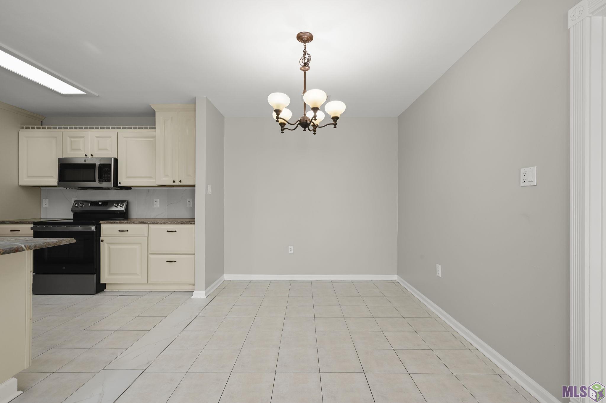 5050 Stumberg Lane Baton Rouge, LA 70816 - Photo 7 of 27