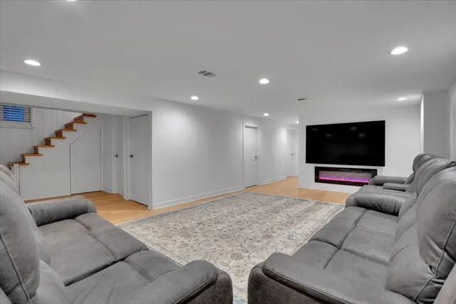 $620,000 | 9317 Olcott Avenue, Morton Grove, IL 60053