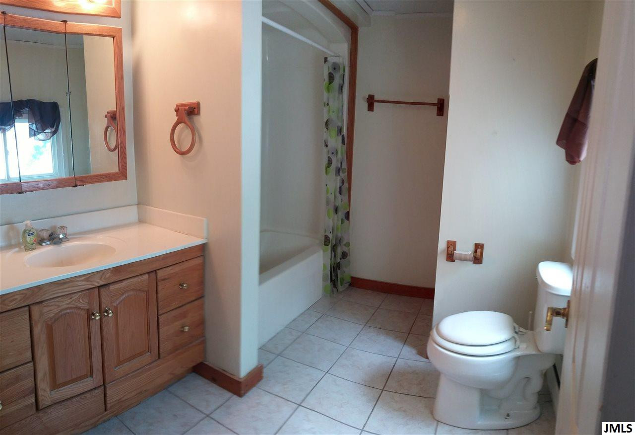 7953 North Meridian Road Jackson, MI 49201 - Photo 3 of 34 Photo 3
