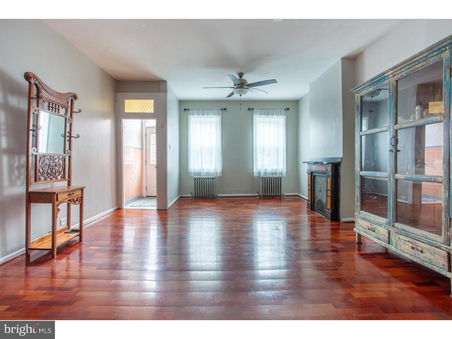 706 Reed Street Philadelphia, PA 19147 - Photo 4 of 25 Gallery Image 4