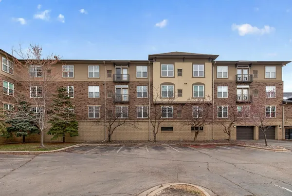 $219,900 | 13560 Technology Dr., Unit 1228, Eden Prairie, MN 55344
