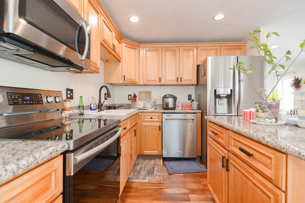 50 Sophia Drive Worcester, MA 01607 - Photo 17 of 32