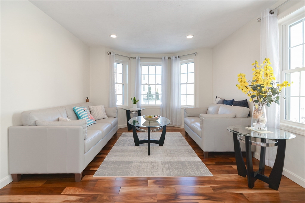 50 Sophia Drive Worcester, MA 01607 - Photo 2 of 32