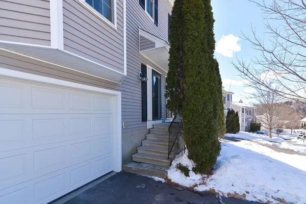 $475,000 | 50 Sophia Drive, Worcester, MA 01607