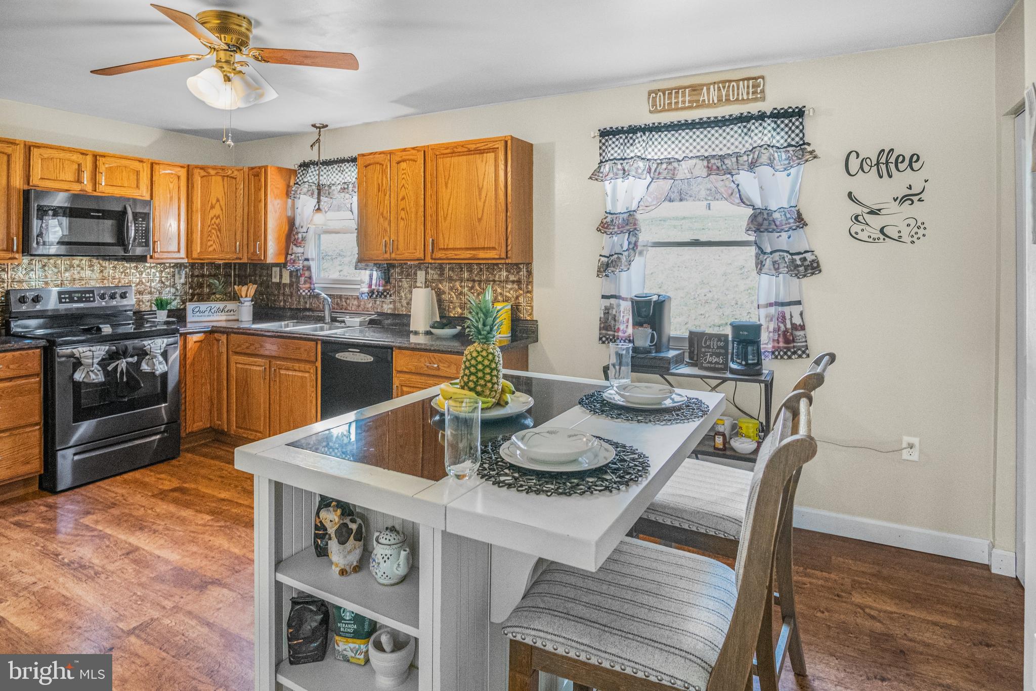 818 Torway Road Gardners, PA 17324 - Photo 3 of 24 Gallery Image 3