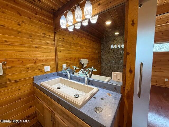 2158 Coach Road Argyle, NY 12809 - Photo 12 of 29 20250320224335969956000000-o