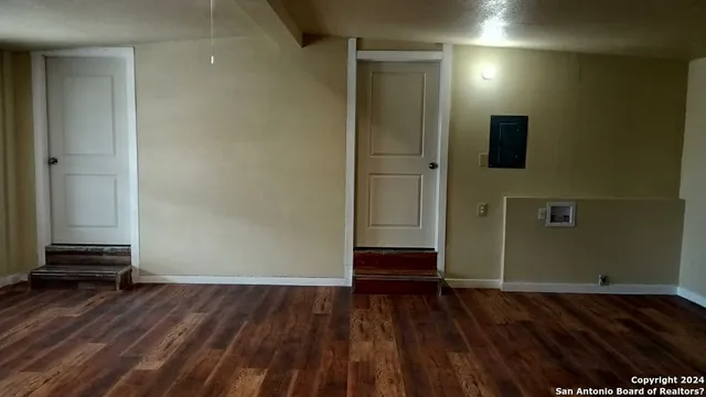 $1,500 | 100 Avenue H, Poteet, TX 78065