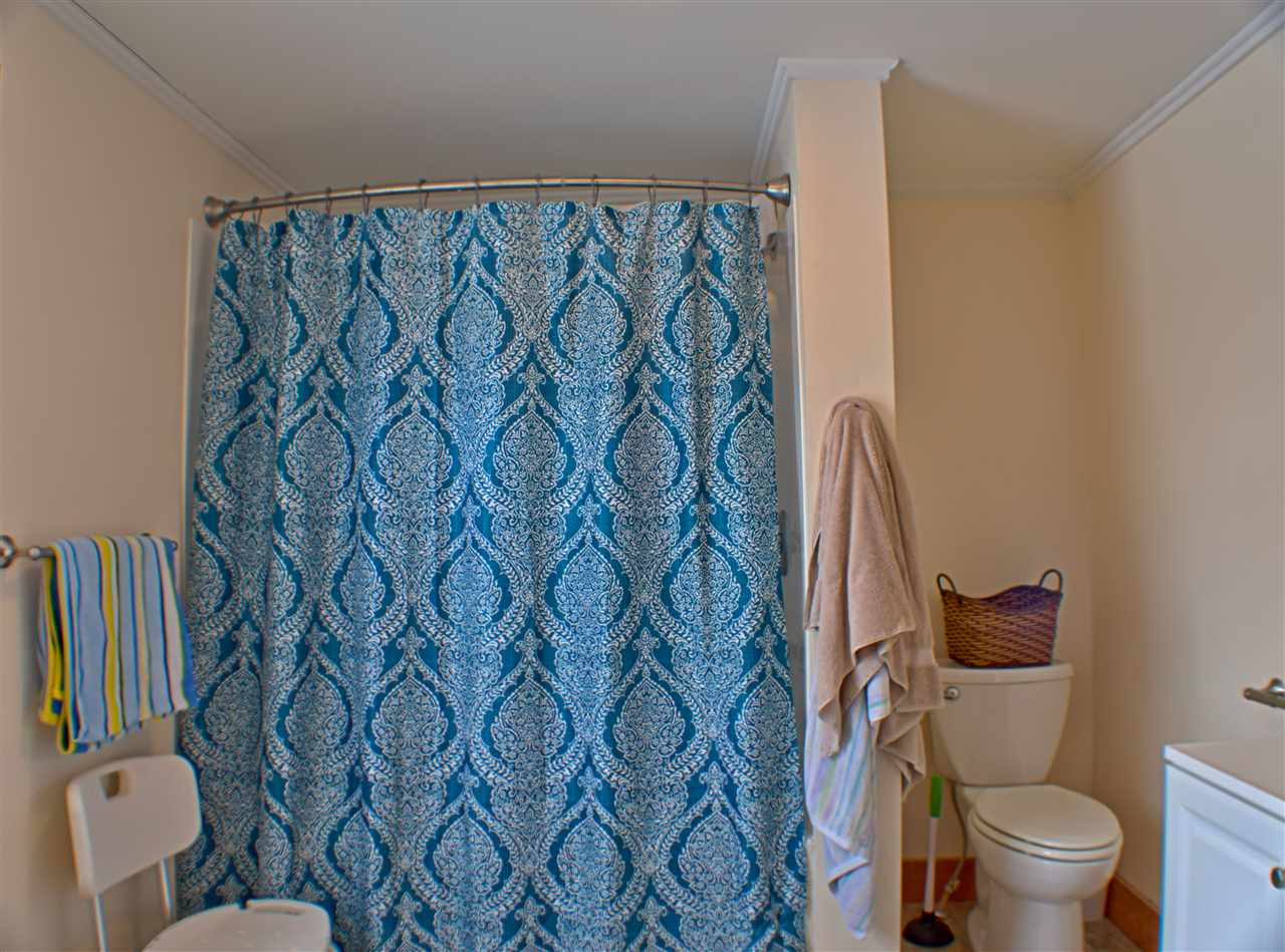 42 Chestnut Street Rochester, NH 03867 - Photo 17 of 22