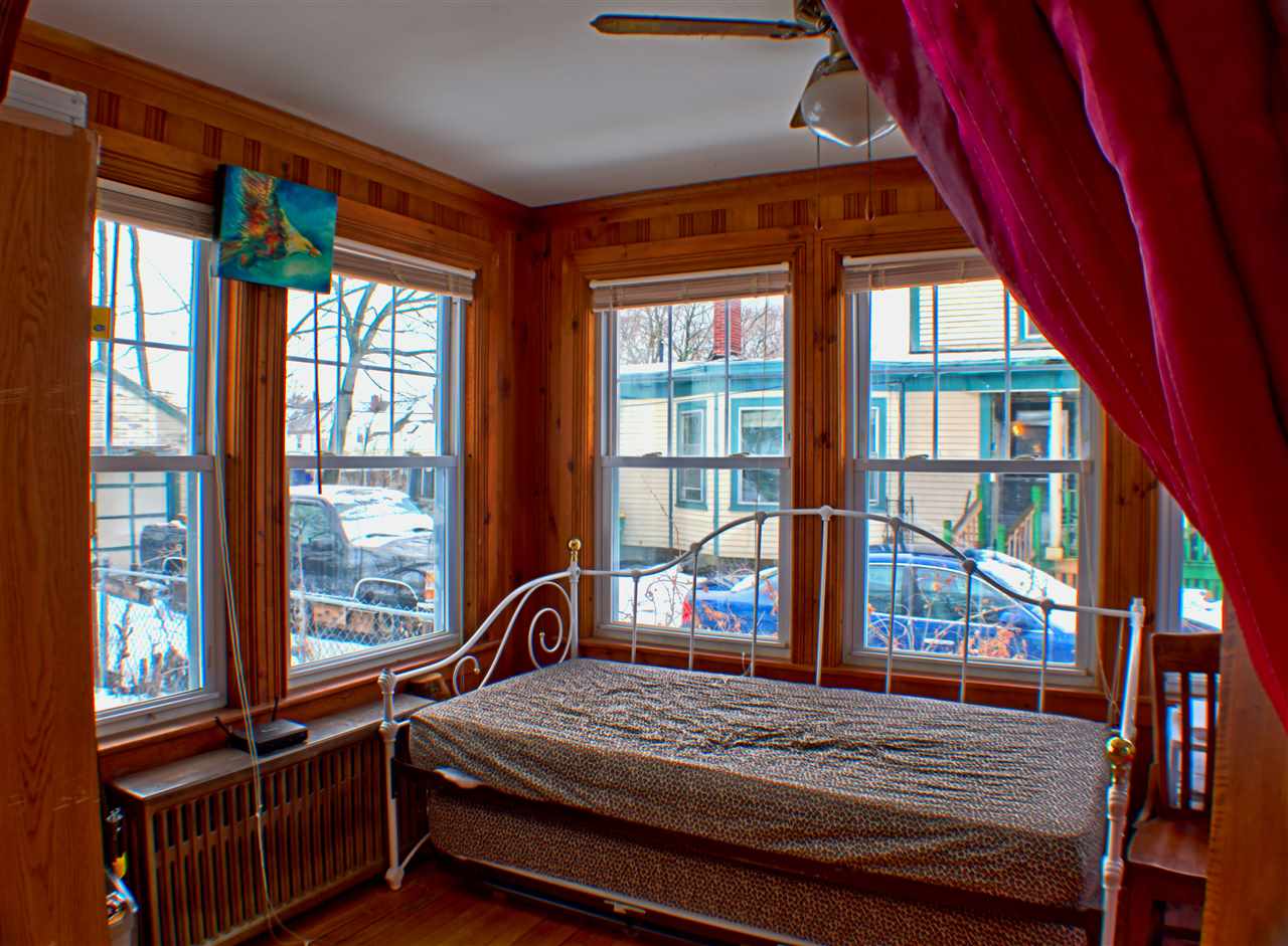 42 Chestnut Street Rochester, NH 03867 - Photo 5 of 22