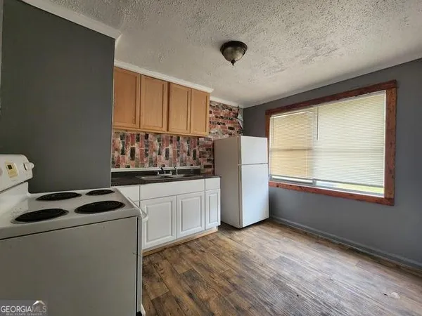 $269,900 | 322 Rogers Place, Macon, GA 31204