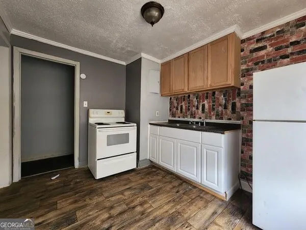 $269,900 | 322 Rogers Place, Macon, GA 31204