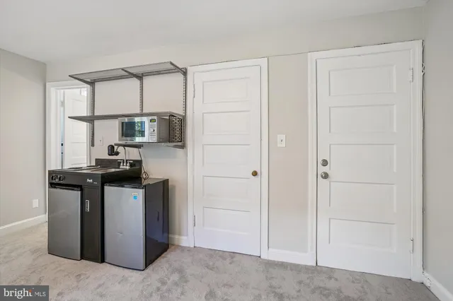 $1,375 | 904 North Ivy Street, Unit 3, Arlington, VA 22201