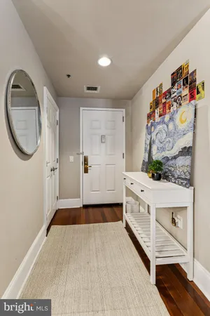 $215,000 | 1500 Chestnut Street, Unit 8I, Philadelphia, PA 19102