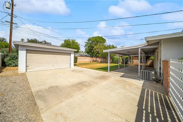 $2,900 | 3453 Sunnyside Drive, Riverside, CA 92506