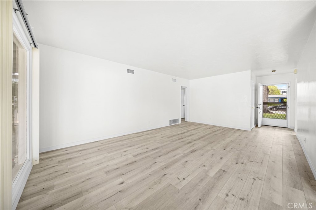 3453 Sunnyside Drive Riverside, CA 92506 - Photo 7 of 19