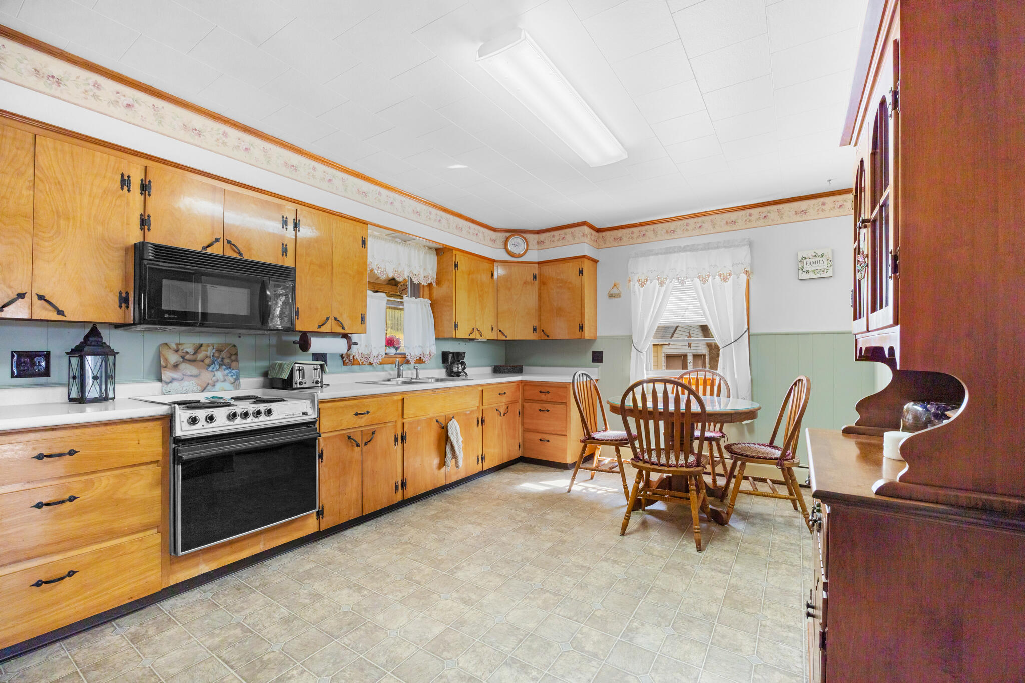 1729 Avenue Road Exeter, ME 04435 - Photo 12 of 45 inte-25