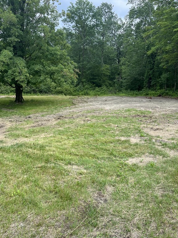 23 Robbins Road Greenfield, MA 01301 - Photo 3 of 4