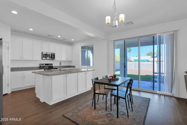 $470,000 | 5814 South Daisy Patch Place, Phoenix, AZ 85040