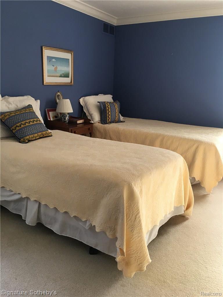 364 North Cranbrook Road Bloomfield Hills, MI 48301 - Photo 8 of 12 IMG_2516.JPG