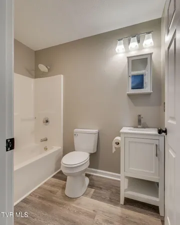 $219,000 | 600 North Roan Street, Elizabethton, TN 37643