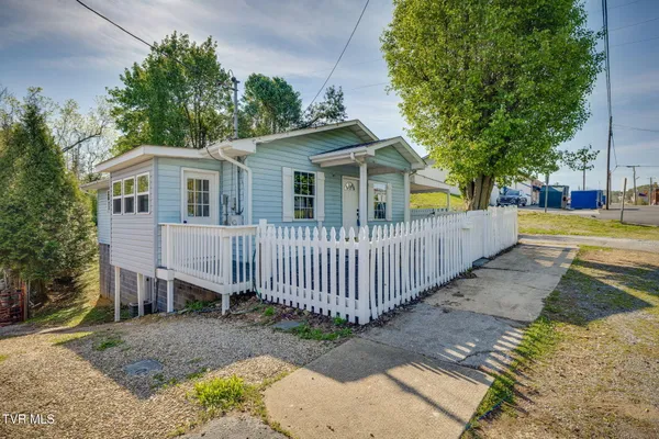 $219,000 | 600 North Roan Street, Elizabethton, TN 37643