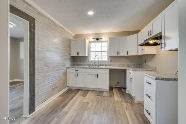 $219,000 | 600 North Roan Street, Elizabethton, TN 37643