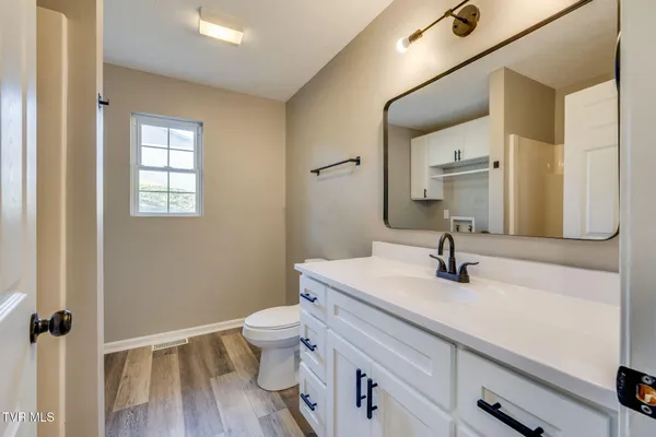 $219,000 | 600 North Roan Street, Elizabethton, TN 37643